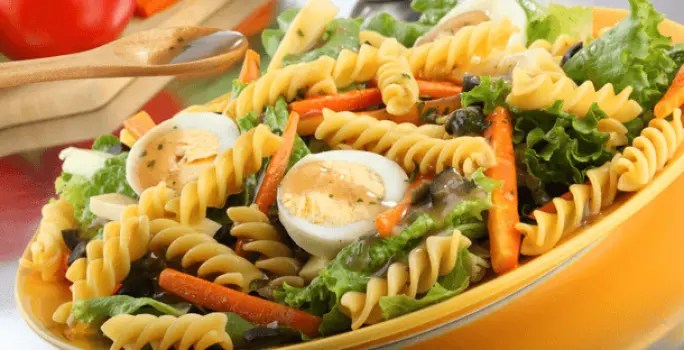 Ensalada de Pasta con Toque Oriental