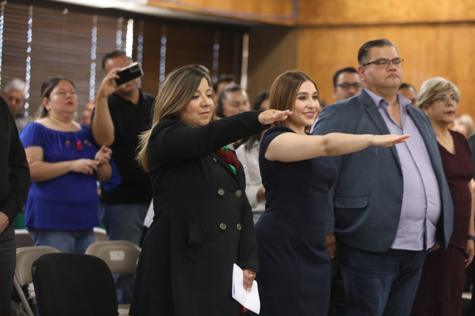 Nuevas caras en el Ayuntamiento: Síndica y regidoras juran sus cargos
