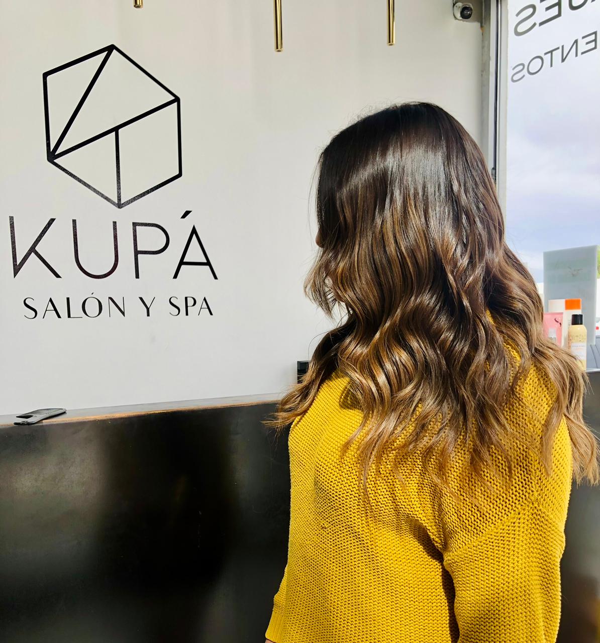 «SECRETOS PARA UNA MELENA RADIANTE «.