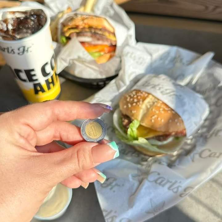 CARL’S JR OFRECERÁ HAMBURGUESAS POR $1