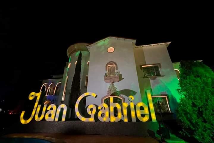 VIVAMOS LA MAGIA DEL «DIVO DE JUÁREZ»