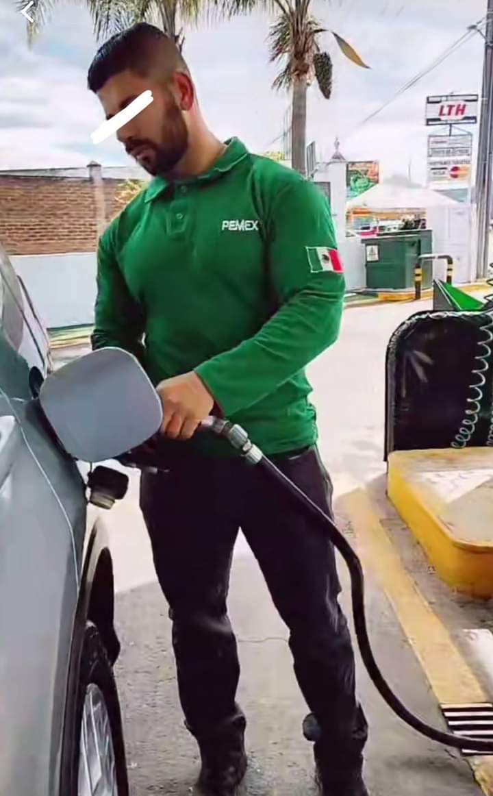 CON RAZÓN TANTA FILA