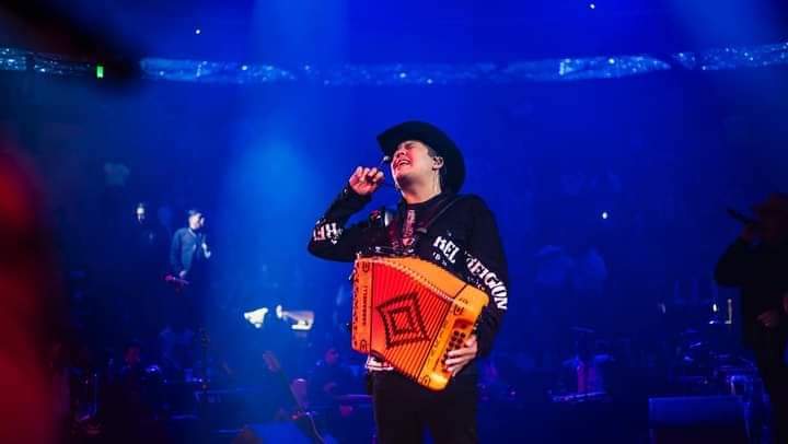 ¡Remmy Valenzuela está listo para ponernos a bailar!