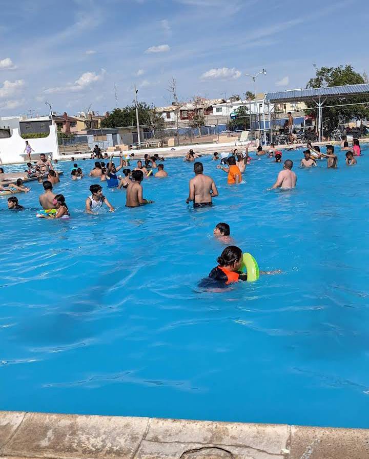 UN BUEN CHAPUZÓN PARA ESTE&nbsp;CALORÓN