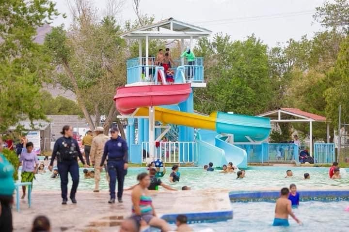 HOY TODOS LOS NIÑOS ENTRAN GRATIS AL AQUA DIF