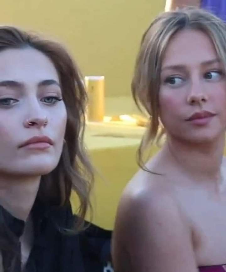 UN MOMENTO INCÓMODO