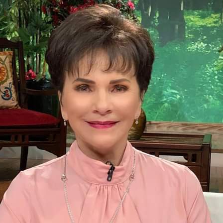 HOY ESTÁ DE CUMPLEAÑOS LA TÍA&nbsp;CHAPOY