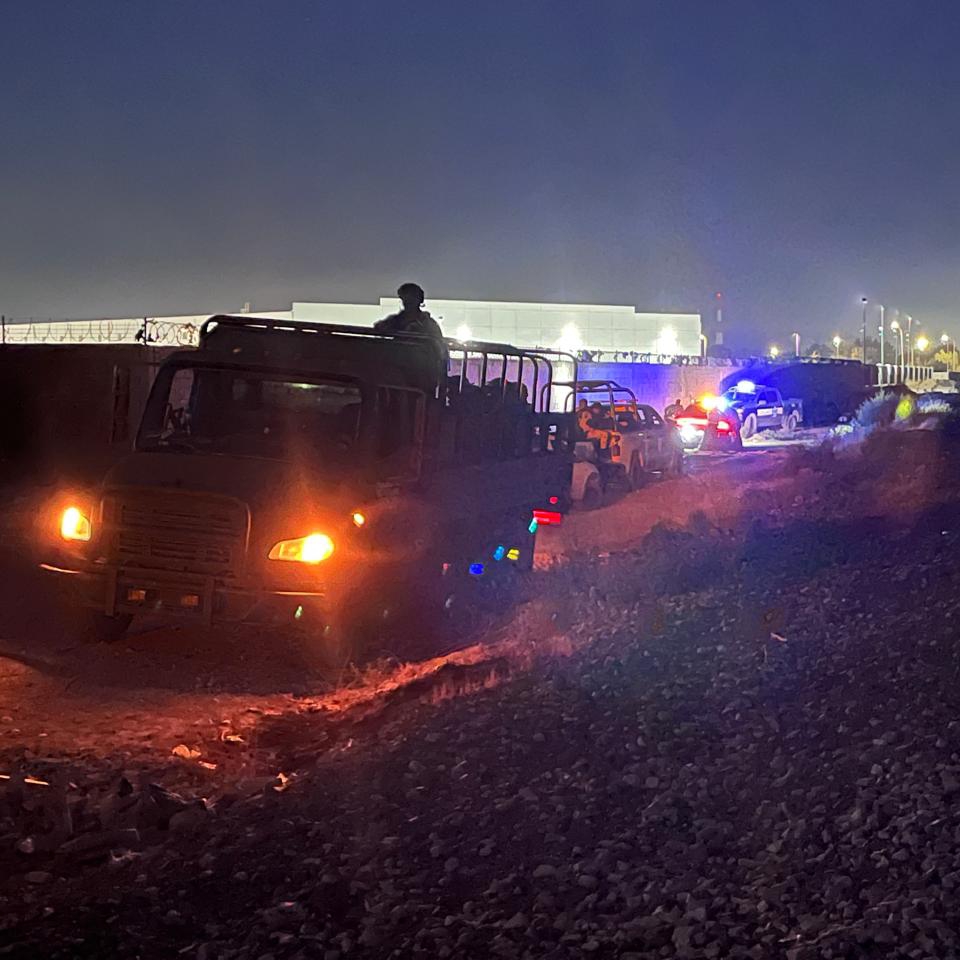 HOMBRE CAE DEL TREN Y LO PARTE EN&nbsp;DOS