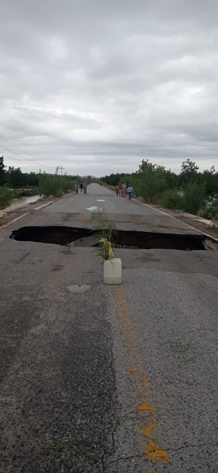 CIERRAN TRAMO CARRETERO OJINAGA-COYAME POR&nbsp;SOCAVÓN.