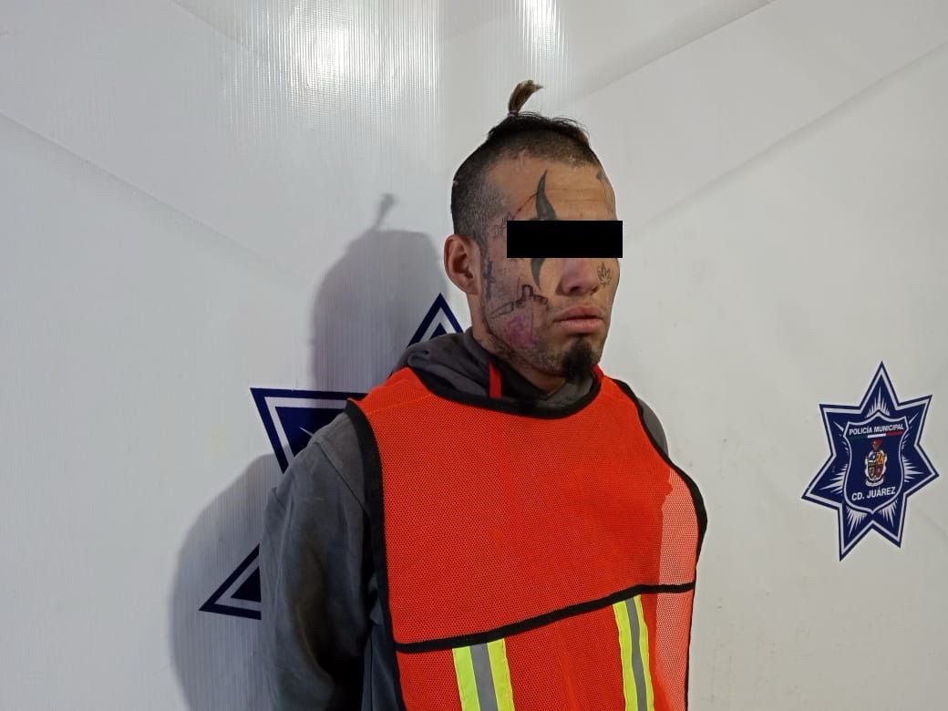 VECINOS EVITAN TRAGEDIA; HOMBRE DETENIDO POR GOLPEAR,AMARRAR Y AMENAZAR A&nbsp;ESPOSA😱🚨