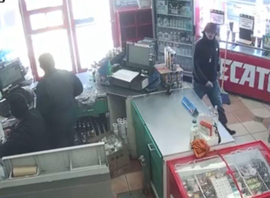 ¡LA CAZADORA A RATÓN DE TIENDITAS!&nbsp;🚨🐭