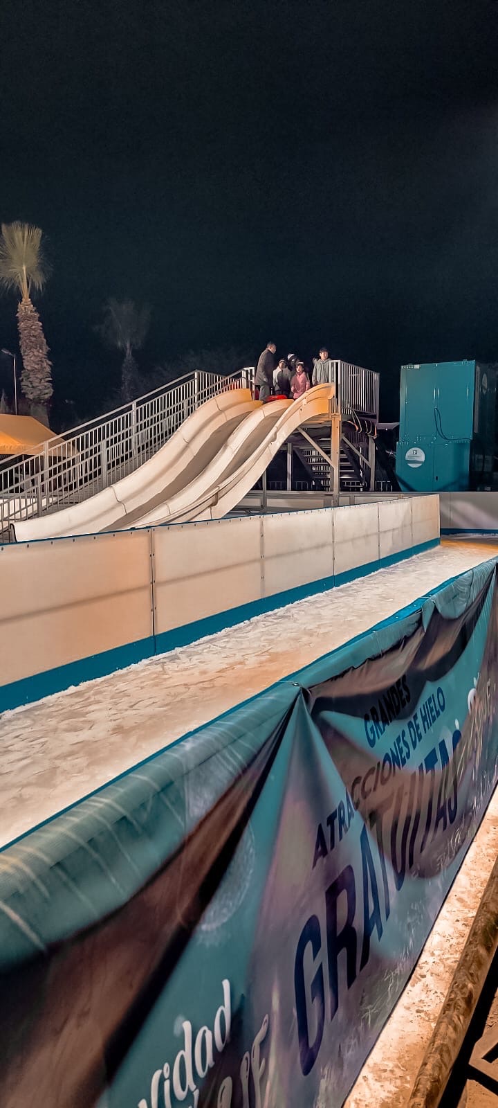 ¡INVITAN A DISFRUTAR DE LAS ATRACCIONES NAVIDEÑAS DEL PARQUE CENTRAL! ☃️🎉❄️🎅