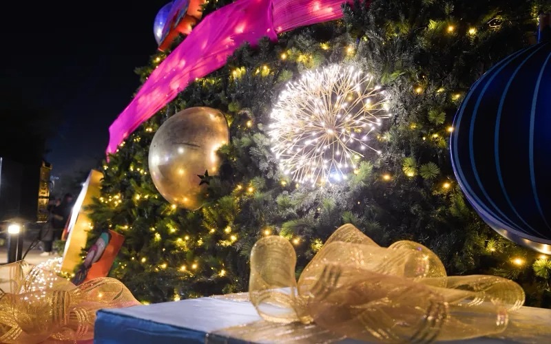 ES HERMOSO, CON EL ENCENDIDO DEL ÁRBOL INICIÓ EL MEGA FESTIVAL NAVIDEÑO EN JUÁREZ! 🤩☃️🎄🎅