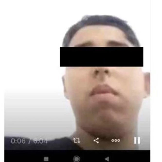 ¡ESTUDIANTE AT4C4 CON MARTILLO A COMPAÑEROS DE CLASE! 🚨😱&nbsp;🔨