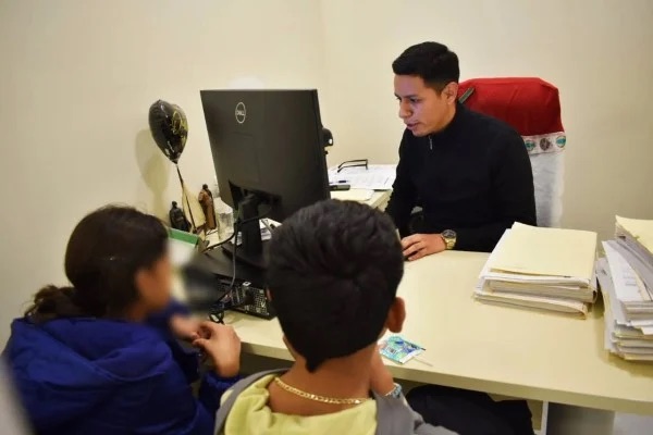 ¡HERMANITOS QUE HABÍAN DESAPARECIDO HABRÍAN HUIDO POR MALTRATO INFANTIL! 😨😔🚨