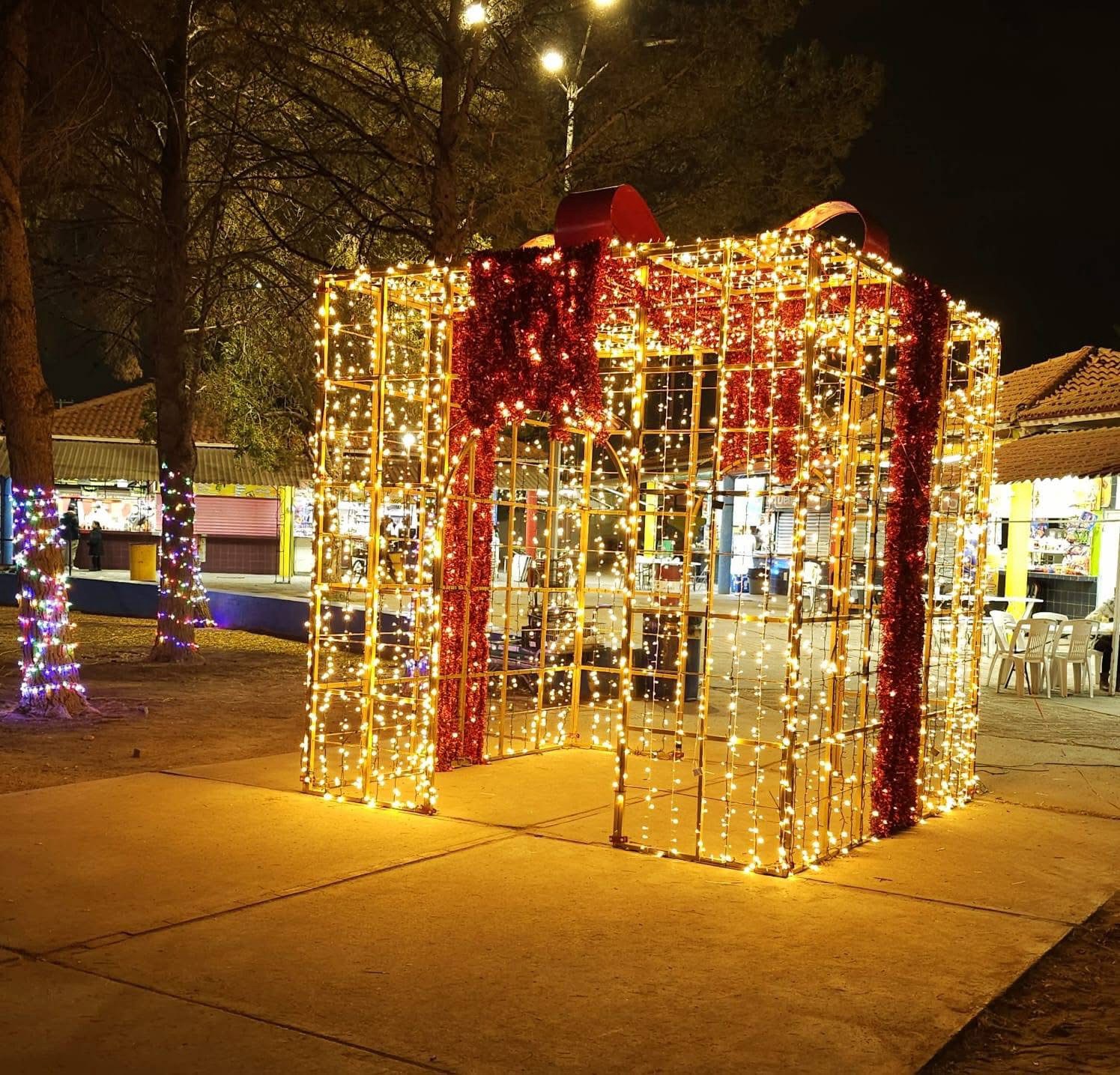 ¡HOY ENCIENDEN LAS LUCES NAVIDEÑAS EN EL PARQUE BORUNDA! 🤩🎅☃️🎄🎉❄️🌽🌭🫔