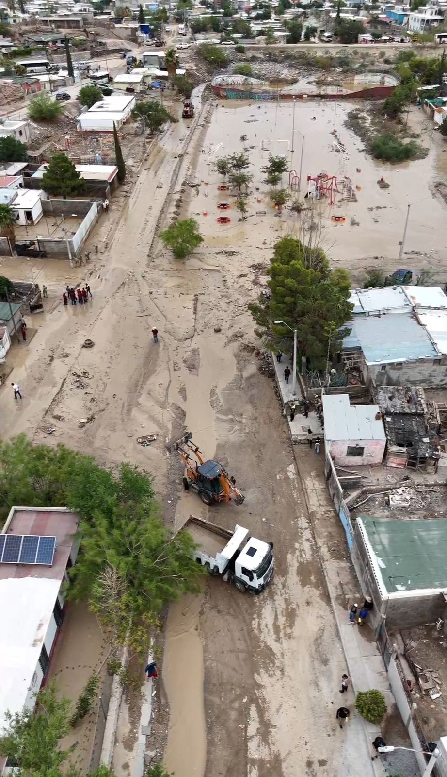 RETIRAN 300 TONELADAS DE RESIDUOS TRAS LLUVIAS