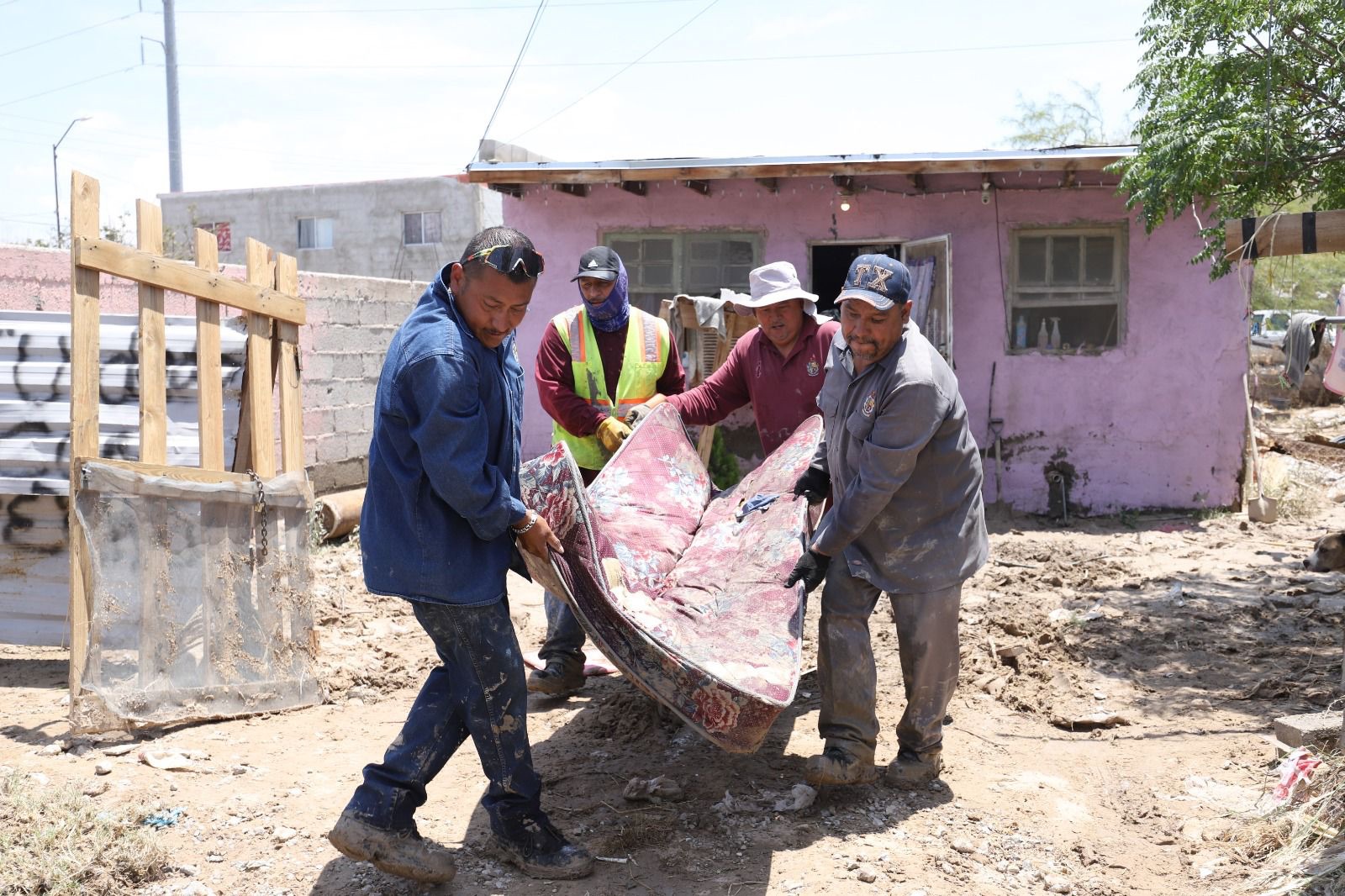 REALIZAN OPERATIVO DE DESTILICHADERO EN ZONAS AFECTADAS POR INUNDACIONES