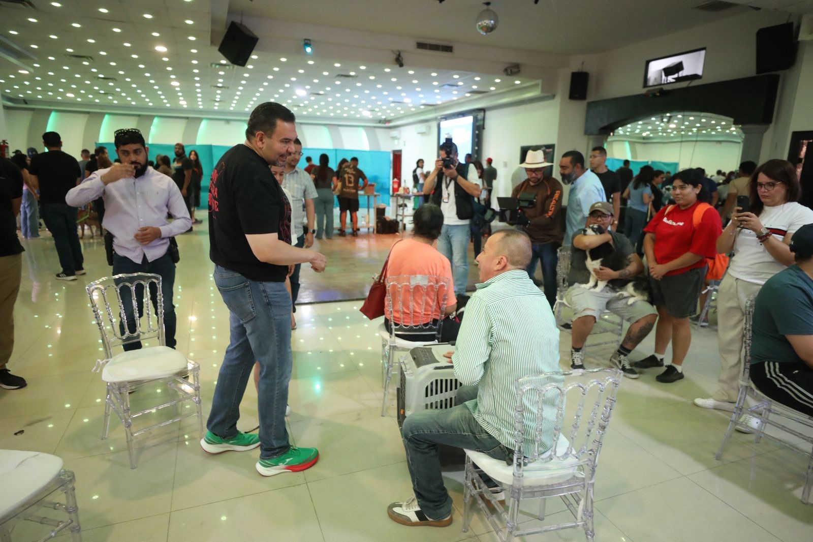 ESTERILIZAN A 400 MASCOTAS EN EVENTO DE MASCOTAS EN CD. JUÁREZ