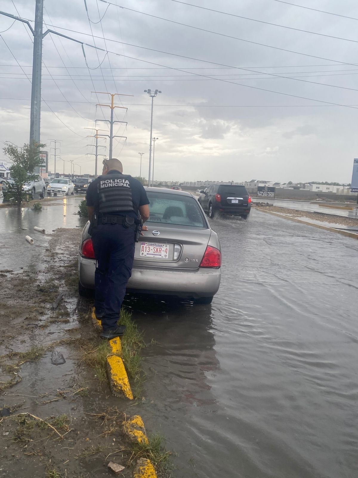 POLICÍAS APOYAN TRAS LLUVIAS EN&nbsp;JUÁREZ