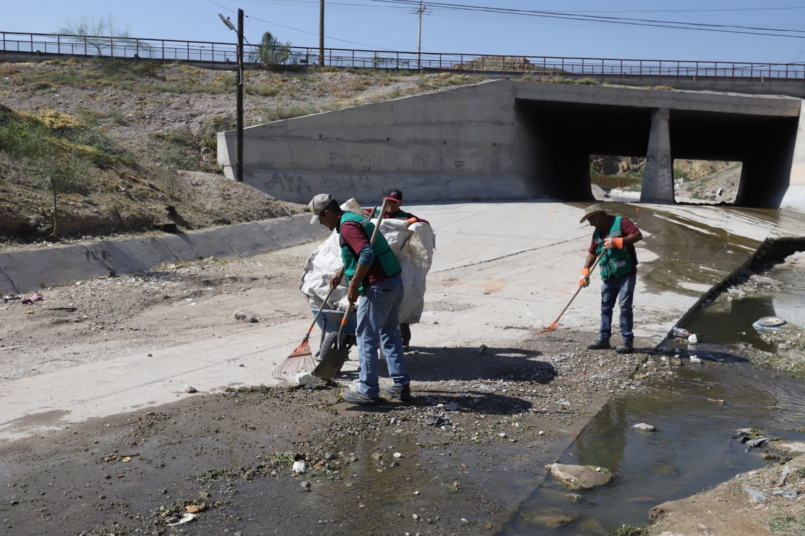 LIMPIA RETIRA MÁS DE 800 TONELADAS DE&nbsp;AZOLVE