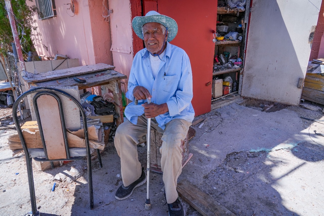 JMAS ATIENDE PETICIÓN DE ADULTO MAYOR EN JUÁREZ