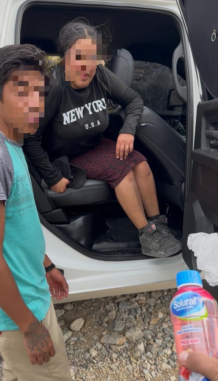 PAREJA PERDIDA EN LA SIERRA DE JUÁREZ LOGRA SER RESCATADA