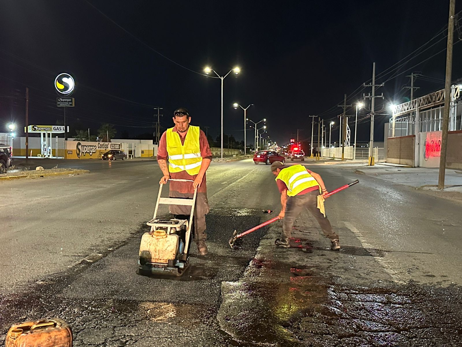 ARRANCAN TRABAJOS DE BACHEO NOCTURNO EN&nbsp;JUÁREZ