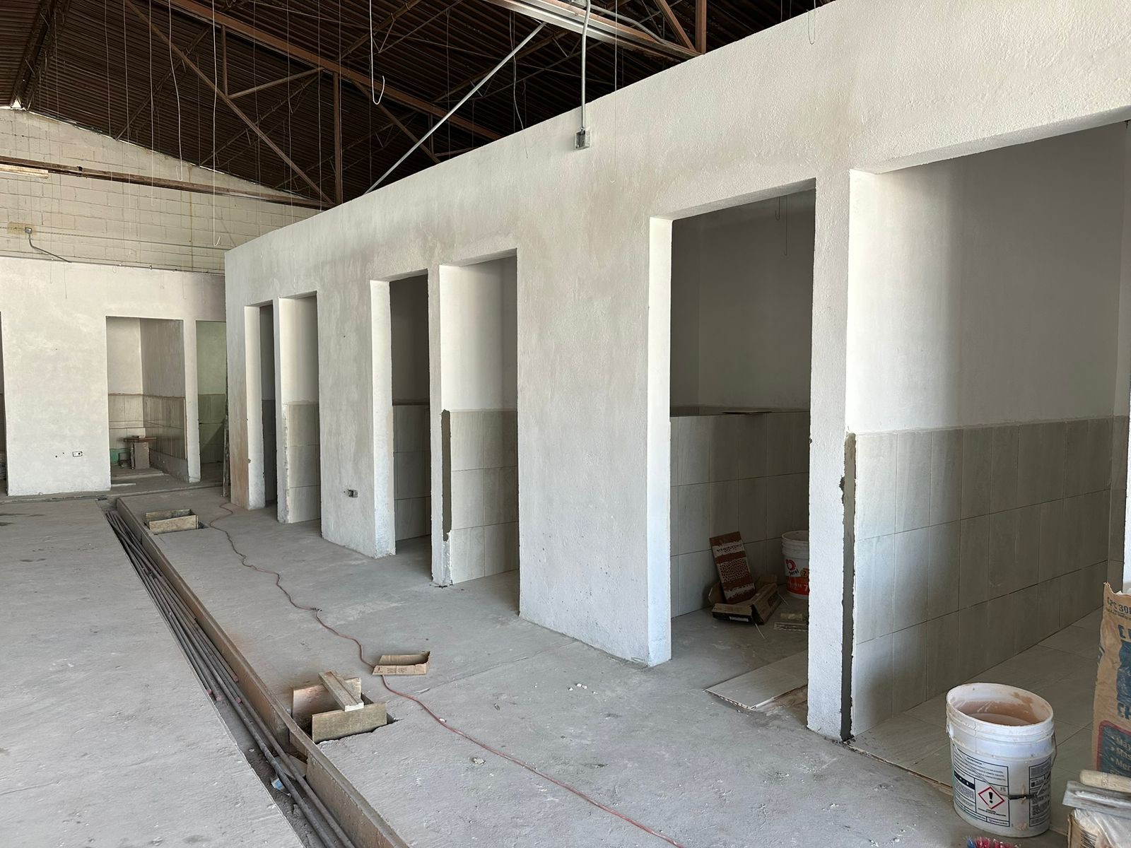 AVANZA OBRAS PÚBLICAS EN REHABILITACION DE CENTRO DE BIENESTAR ANIMAL