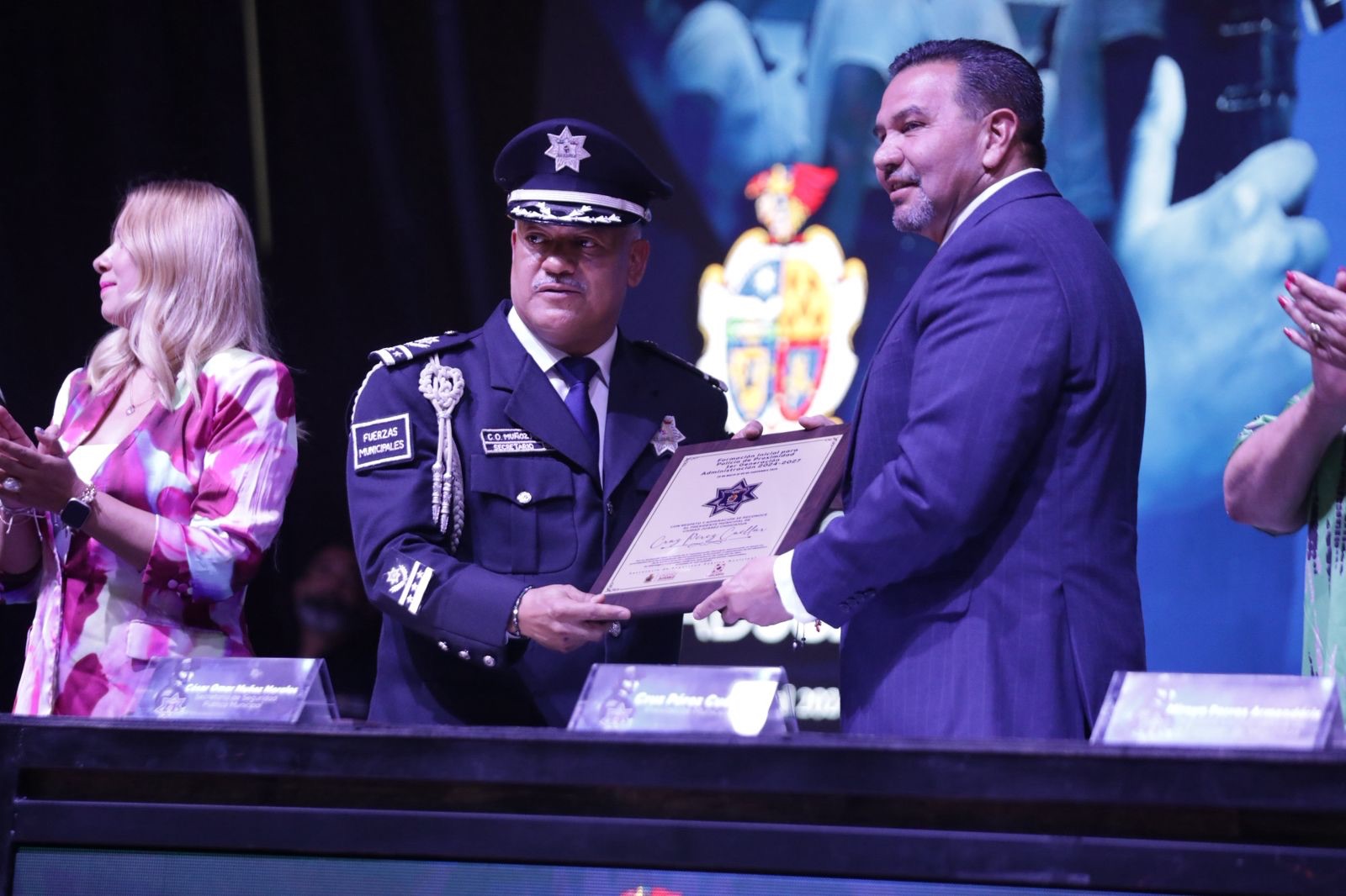 JUÁREZ INCORPORA 285 NUEVOS&nbsp;POLICÍAS