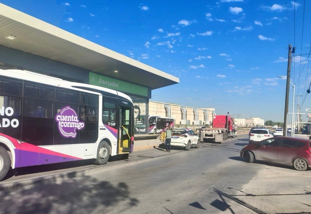 PIDEN RESPETAR CARRIL EXCLUSIVO DEL&nbsp;JUÁREZBUS