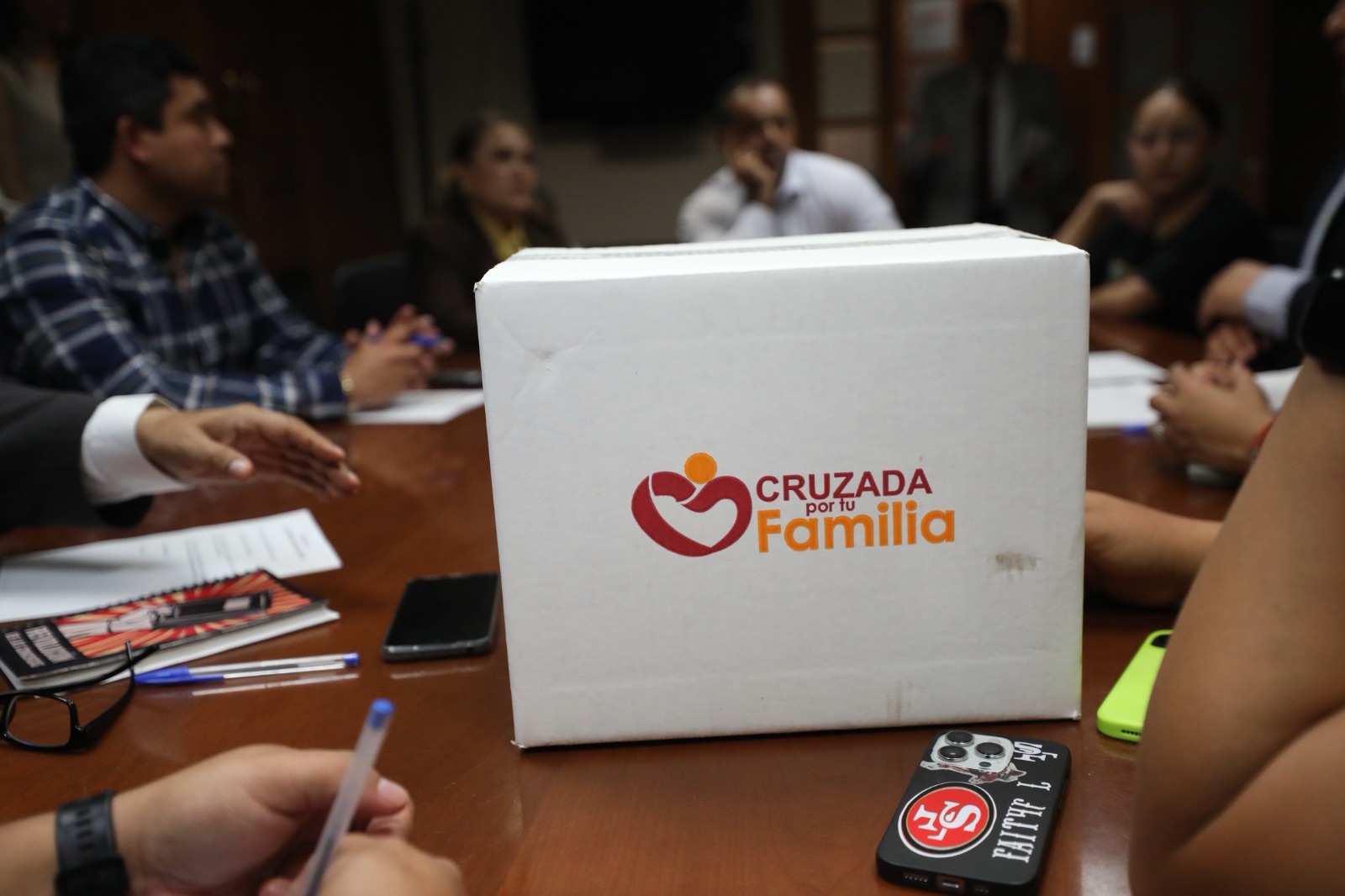 REGIDORES REVISAN CONTENIDO DE DESPENSAS ENTREGADAS A&nbsp;JUARENSES