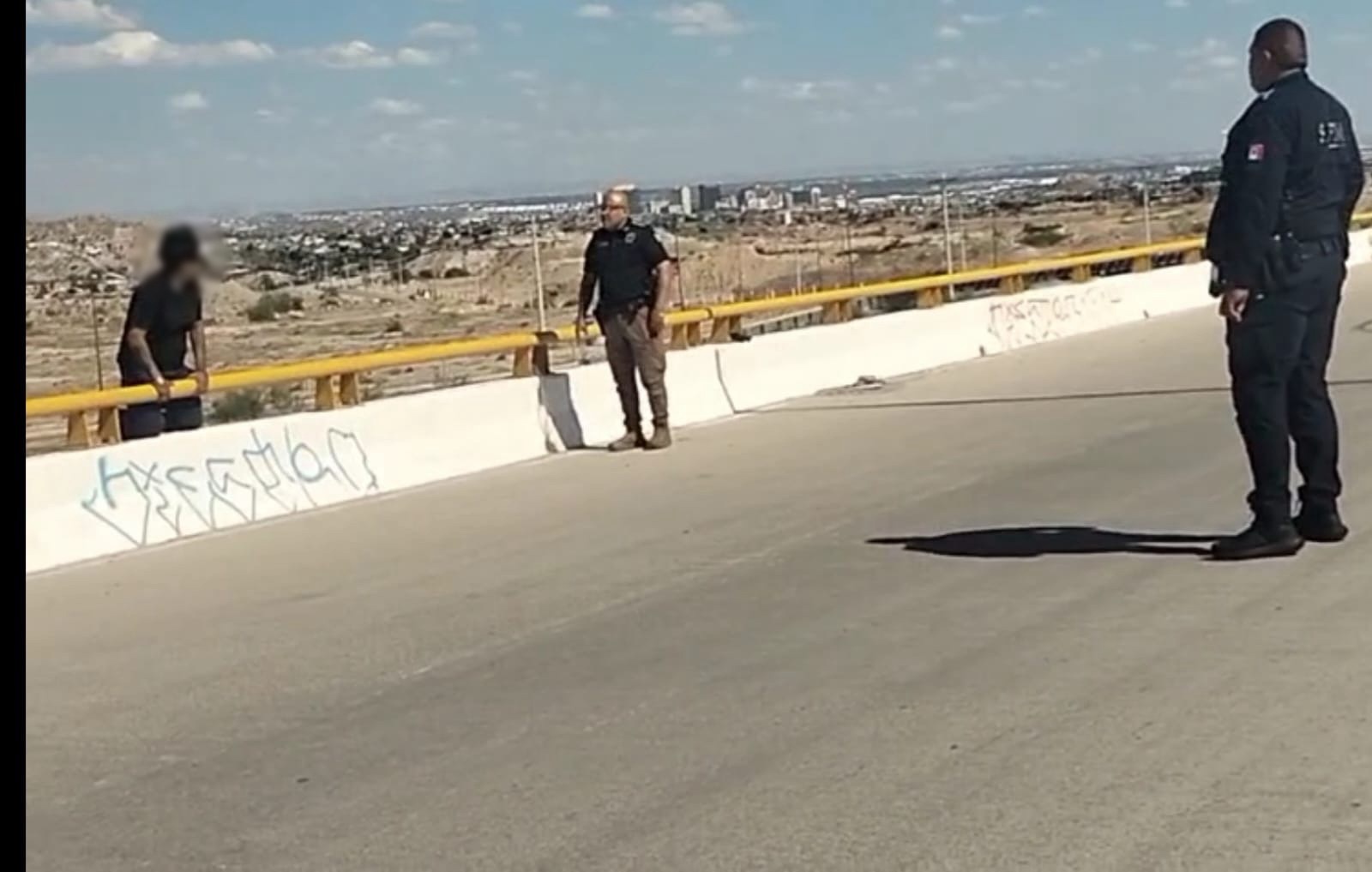 POLICÍAS PREVIENEN TRAGEDIA EN LA COLONIA FELIPE&nbsp;ÁNGELES