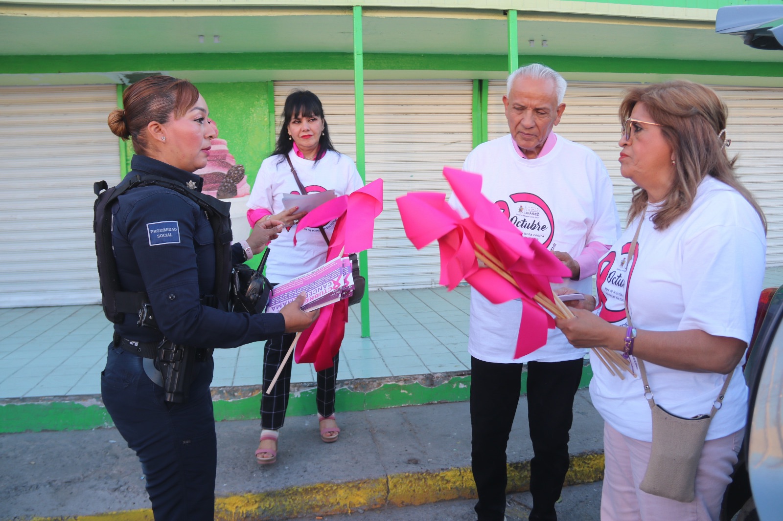 PARTICIPAN POLICÍAS EN CAMPAÑA DE PREVENCIÓN DE CÁNCER