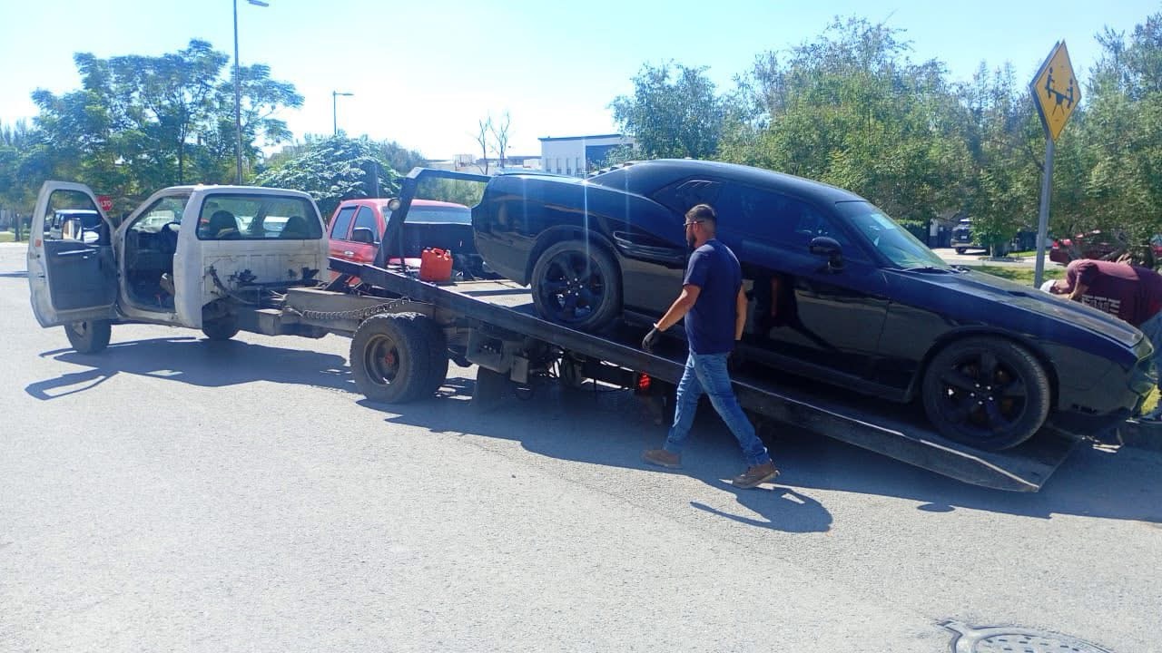 RETIRAN AUTOS ABANDONADOS DE ÁREAS RECREATIVAS