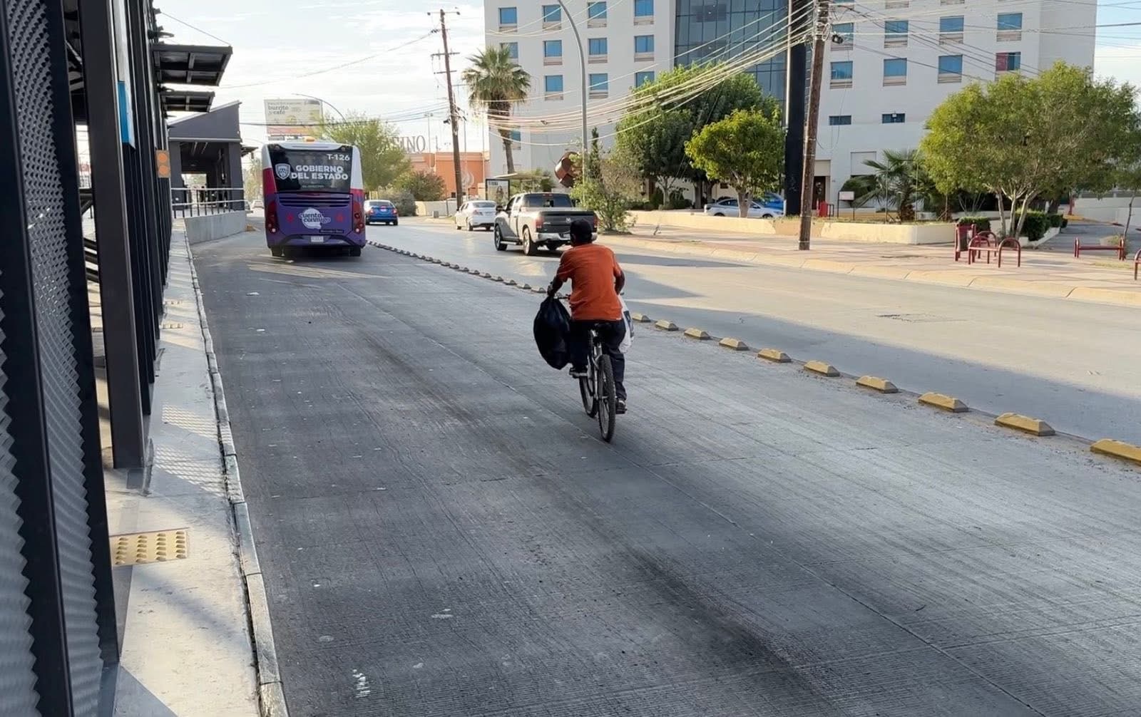 JUÁREZBUS REITERA LLAMADO A RESPETAR CARRIL EXCLUSIVO