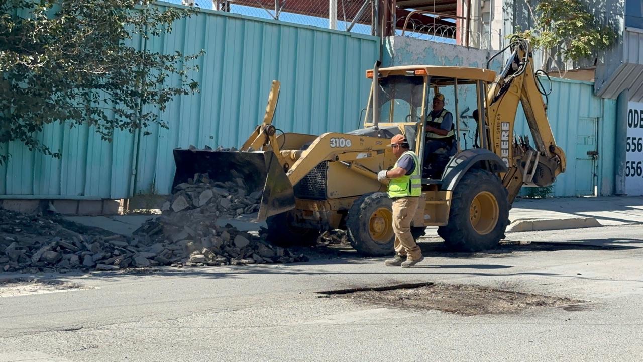 OBRAS PÚBLICAS REPARA MÁS DE 4 MIL BACHES EN JUÁREZ