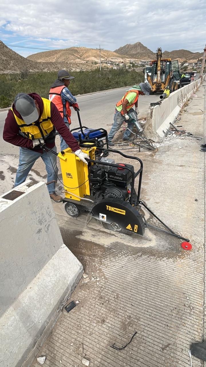 INICIAN TRABAJOS DE ALUMBRADO EN CAMINO REAL