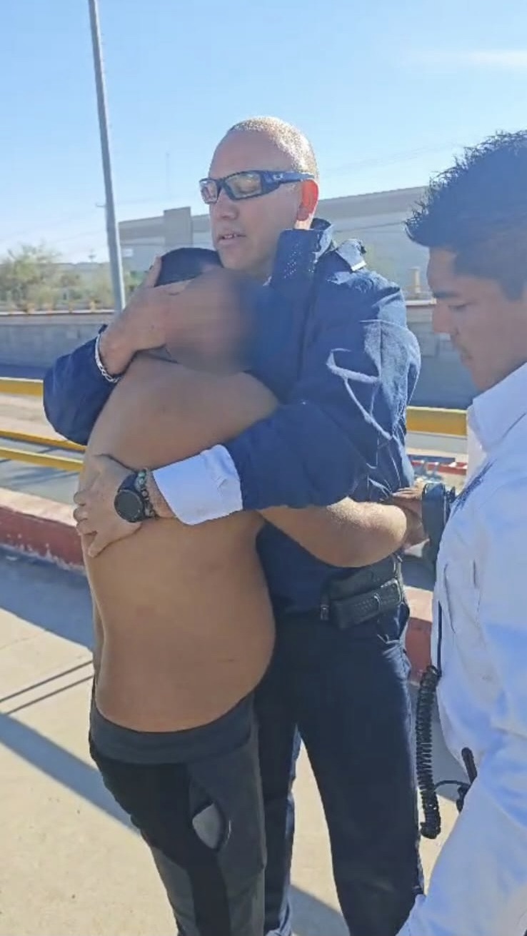 AGENTES VIALES ACTÚAN RÁPIDO Y EVITAN TRAGEDIA EN BULEVAR INDEPENDENCIA