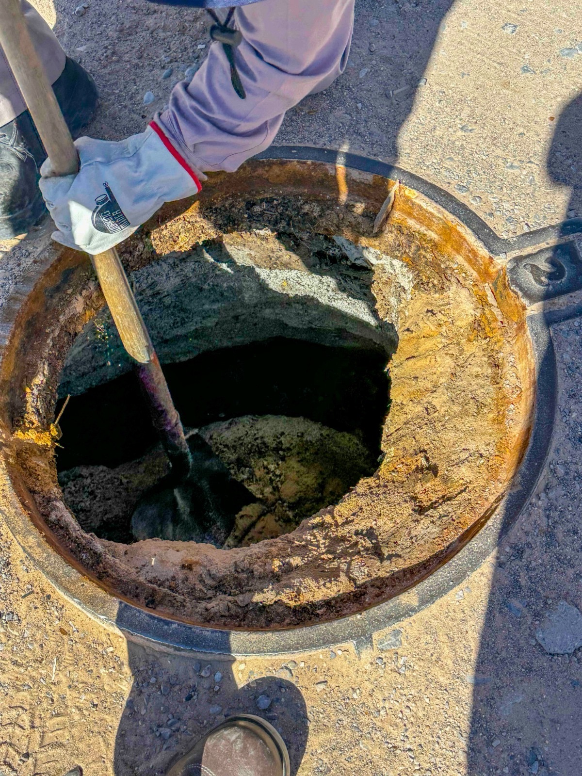 JMAS INSPECCIONA BROTES DE AGUAS NEGRAS EN LA COLONIA CARLOS CASTILLO&nbsp;PERAZA