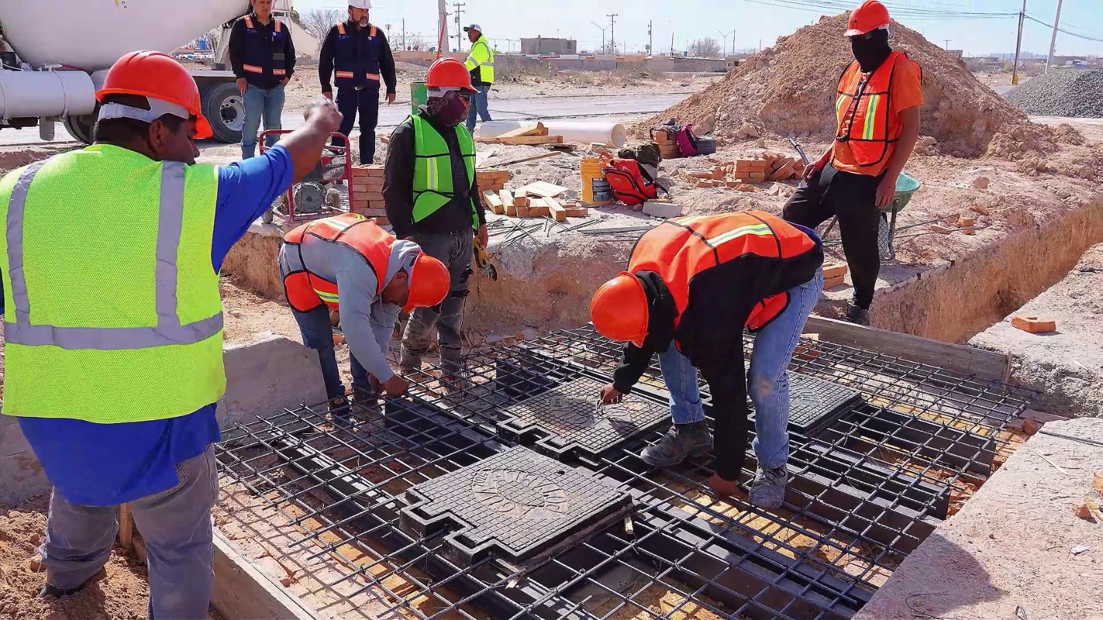 JMAS SUPERVISA CONEXIÓN DE NUEVOS DESARROLLOS A LA RED DE&nbsp;AGUA