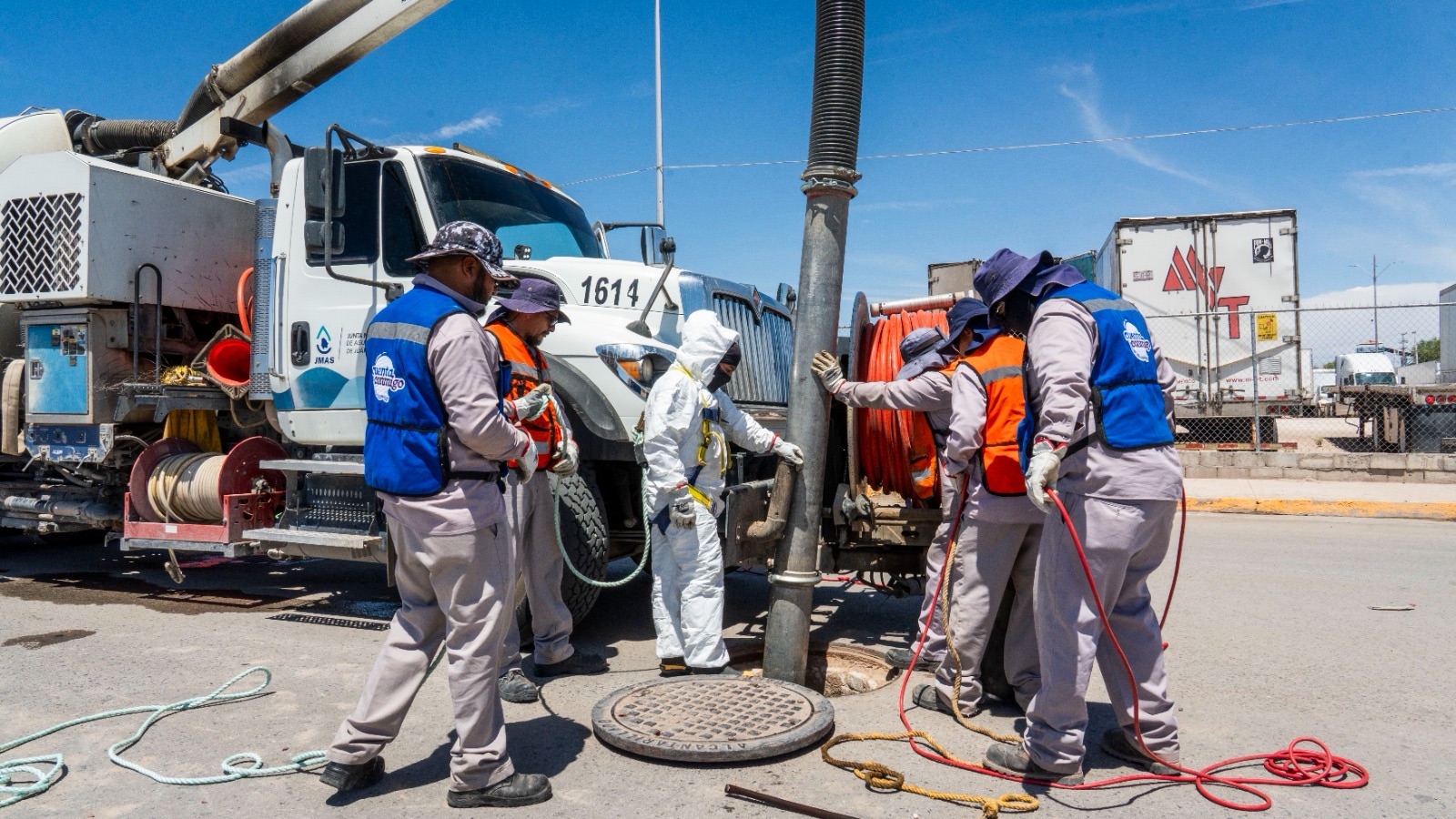 JMAS INSTALA MOTOBOMBA PARA REDUCIR AGUAS RESIDUALES EN RÍO BRAVO
