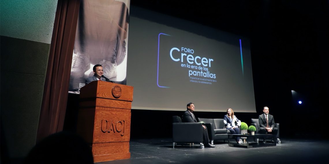 UACJ PONE SOBRE LA MESA EL RETO DE CRECER ENTRE PANTALLAS