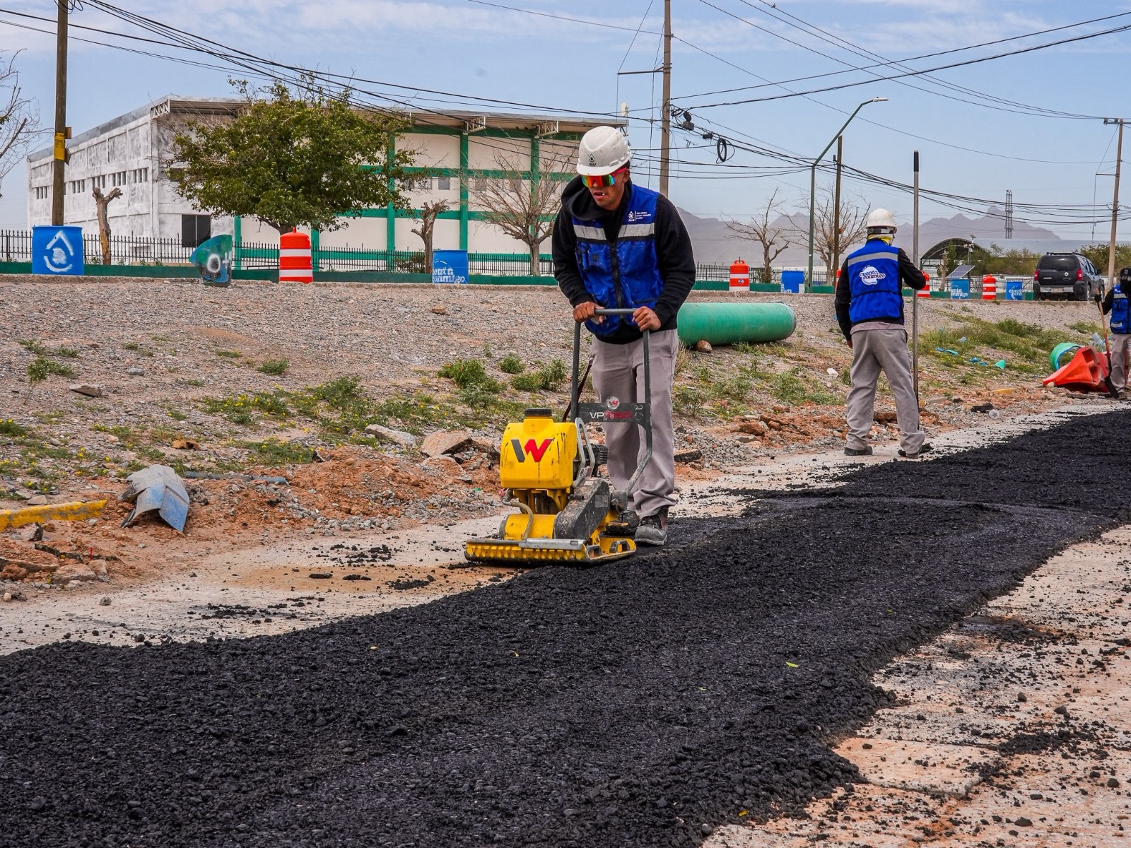 JMAS AVANZA CON TUBERÍA Y BACHEO PARA EL PASO LAS TORRES-TALAMÁS